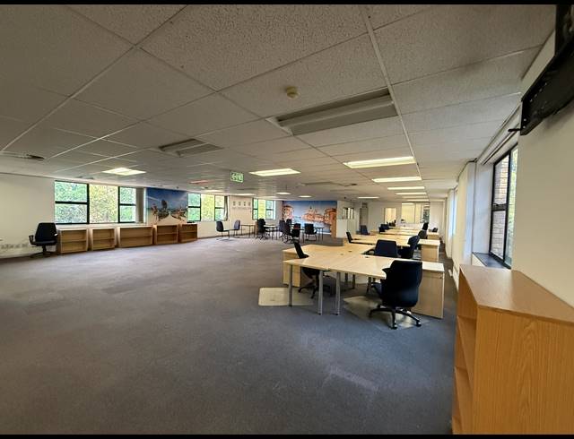 332M² OFFICE TO LET IN ROSEBANK